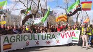 Miles de agricultores y un centenar de tractores vuelven a tomar el centro de Madrid en defensa de sus reivindicaciones