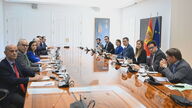 Sánchez cita en Moncloa a los representantes de las eléctricas horas después de señalarlas por el apagón 