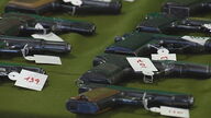 La Guardia Civil interviene 242 armas de fuego en varios registros y detiene a 3 personas 
