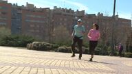 Félix, enfermo de Parkinson: "Me di cuenta un día de que era capaz de correr y, en cambio, caminar es imposible"